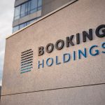 Booking Holdings Shares Slide Sharply Amid KAYAK Leadership Shake-Up; Broader Market Also Under Pressure